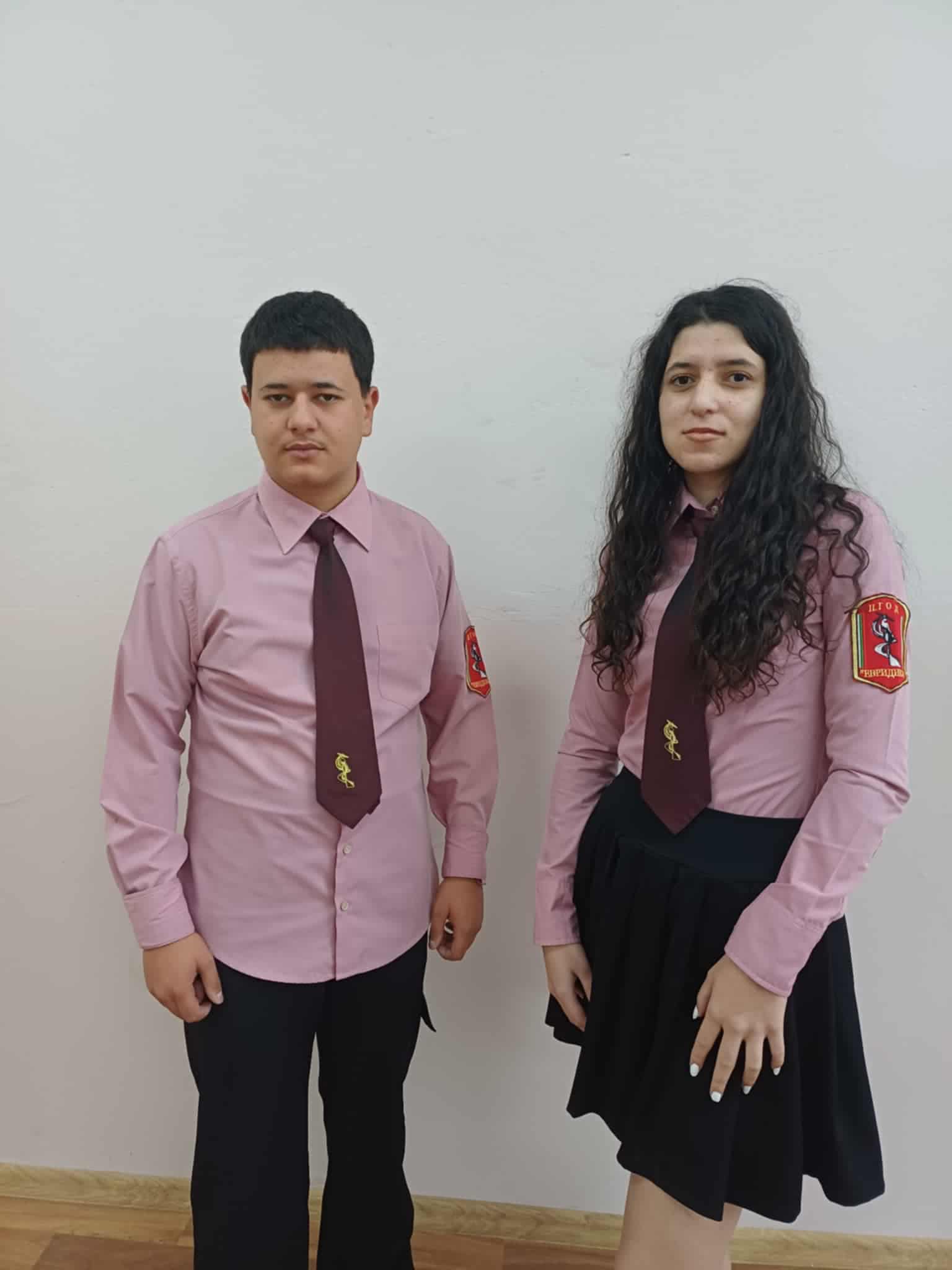 Ученическа униформа 3