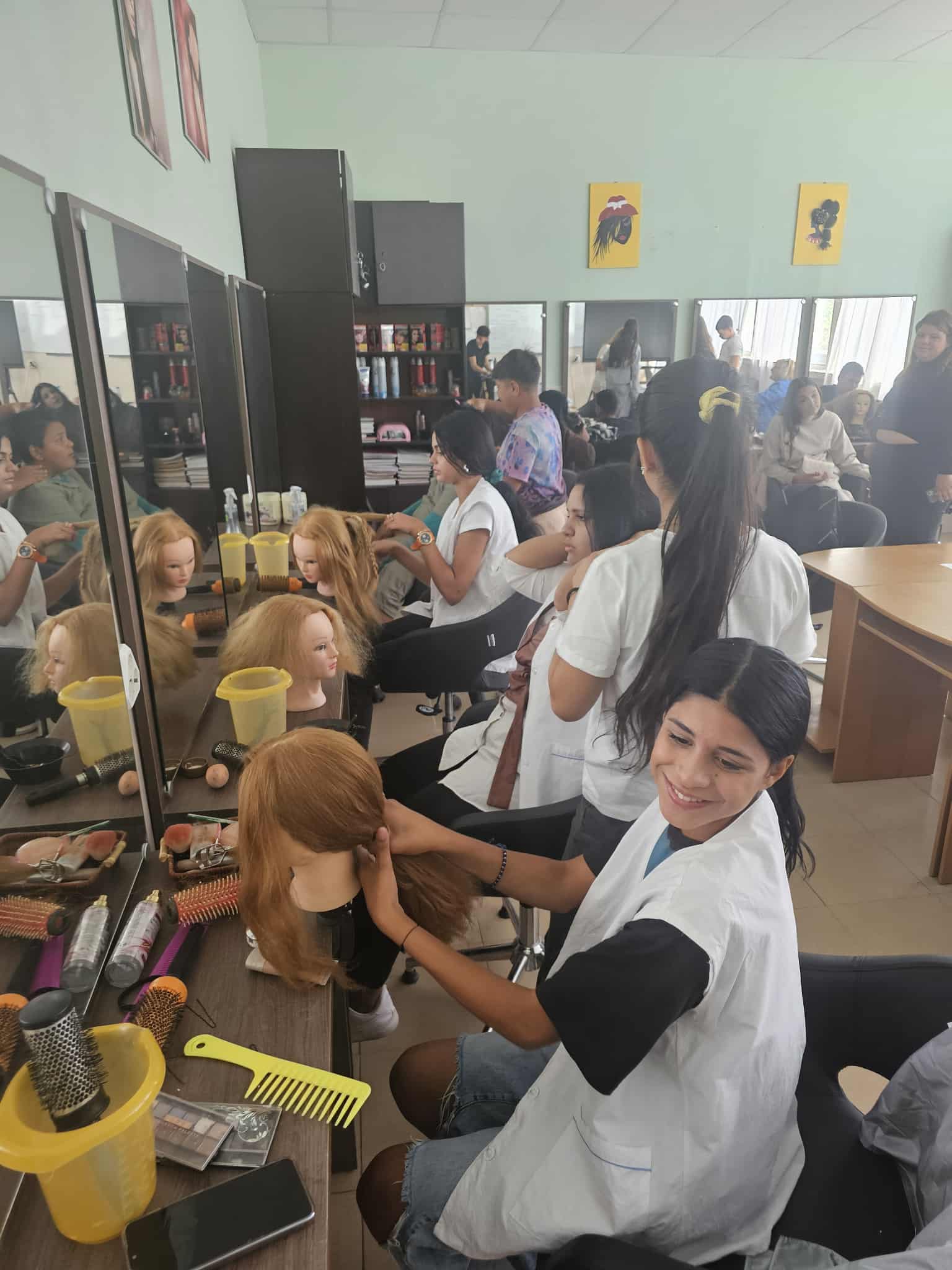 Организация и технология на фризьорските услуги